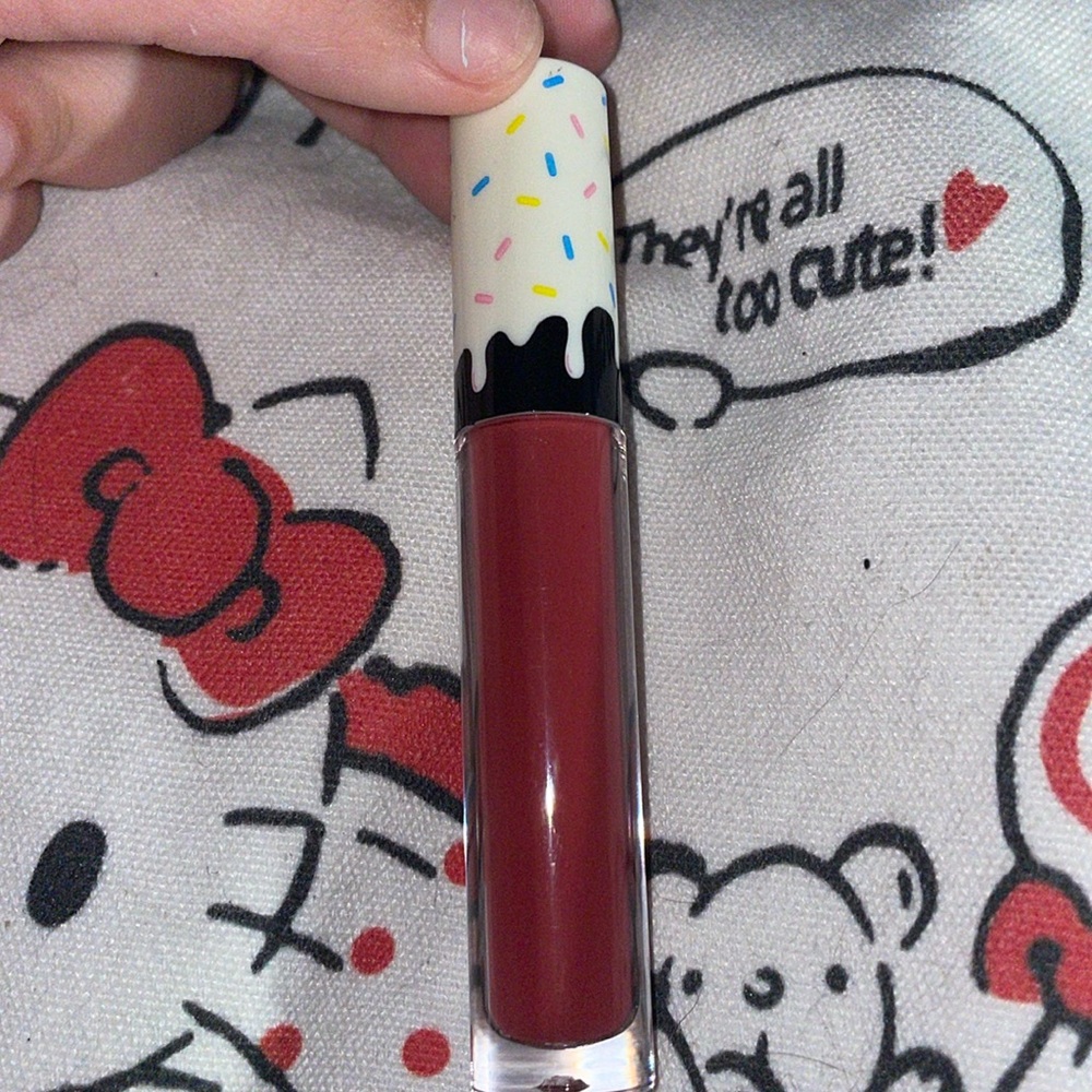 half caked lip fondant